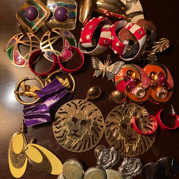 EUC Retro Fashion Earring Bundle - Picture 9 of 9